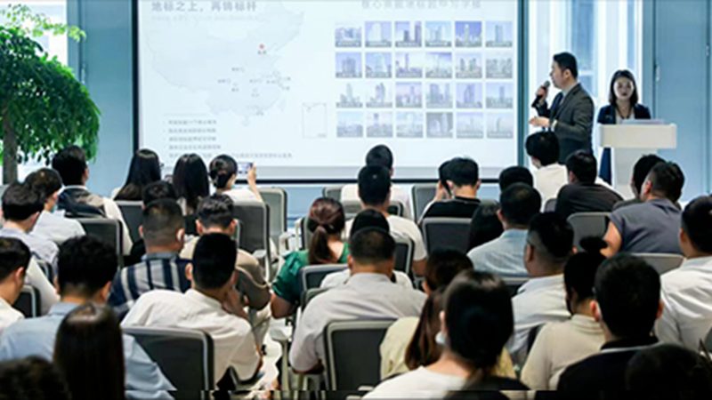 面对众多的律所，如何选择一家合适的律所处理房产纠纷呢？以下是一些参考标准：